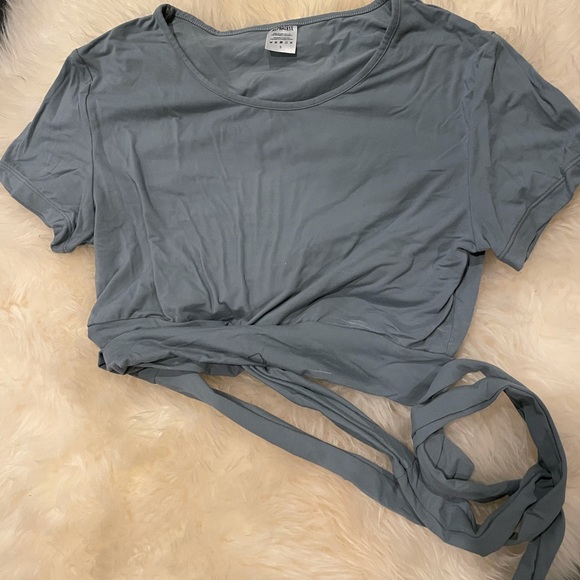 Alphalete ultra soft tie top - Picture 2 of 4